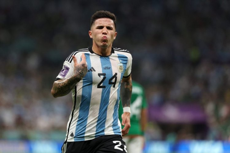 LUSAIL CITY, QATAR - NOVEMBER 26: Enzo Fernandez of Argentina celebrates after scoring their team's second goal during the FIFA World Cup Qatar 2022 Group C match between Argentina and Mexico at Lusail Stadium on November 26, 2022 in Lusail City, Qatar. (Photo by Dean Mouhtaropoulos/Getty Images)