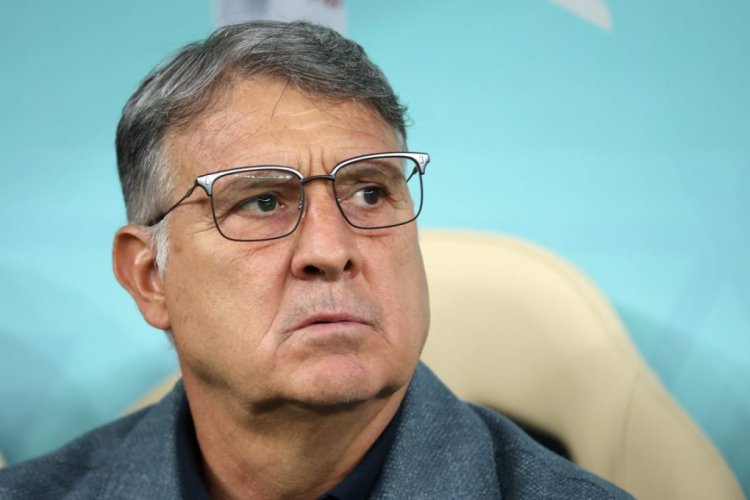LUSAIL CITY, QATAR - NOVEMBER 26: Gerardo Martino, Head Coach of Mexico, looks on prior to the FIFA World Cup Qatar 2022 Group C match between Argentina and Mexico at Lusail Stadium on November 26, 2022 in Lusail City, Qatar. (Photo by Alex Grimm/Getty Images)