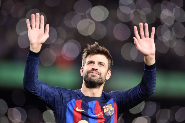 Barcelona's Spanish defender Gerard Pique waves at the end of the Spanish league football match between FC Barcelona and UD Almeria at the Camp Nou stadium in Barcelona on November 5, 2022. - Barcelona's Pique played his last match as he announced his retirement after stellar career. (Photo by Josep LAGO / AFP) (Photo by JOSEP LAGO/AFP via Getty Images)