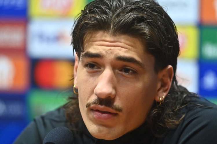 Barcelona's Spanish defender Hector Bellerin looks on during a press conference in Plzen, Czech Republic, on October 31, 2022, on the eve of the UEFA Champions League Group C football match FC Viktoria Plzen v FC Barcelona. (Photo by Michal Cizek / AFP) (Photo by MICHAL CIZEK/AFP via Getty Images)