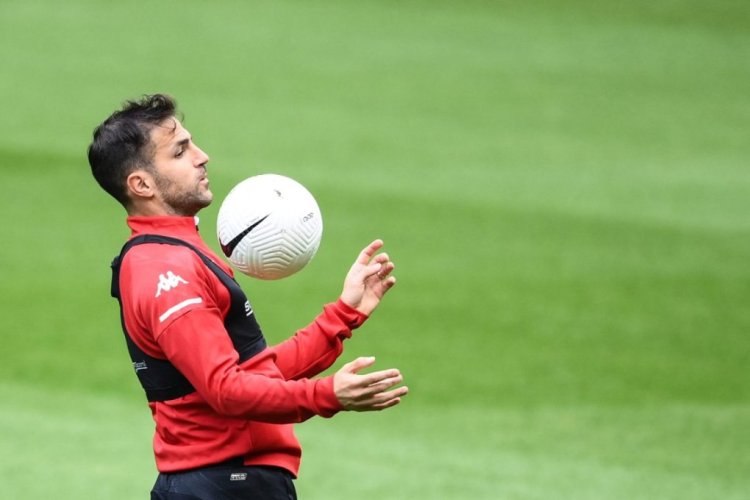 Monaco's Spanish midfielder Francesc Fabregas Soler controls the ball as he takes part in a training session at the Stade de France stadium, in Saint-Denis, on the outskirts of Paris, on May 18, 2021 on the eve of the French Cup final between Paris Saint-Germain and Monaco. (Photo by FRANCK FIFE / AFP) (Photo by FRANCK FIFE/AFP via Getty Images)