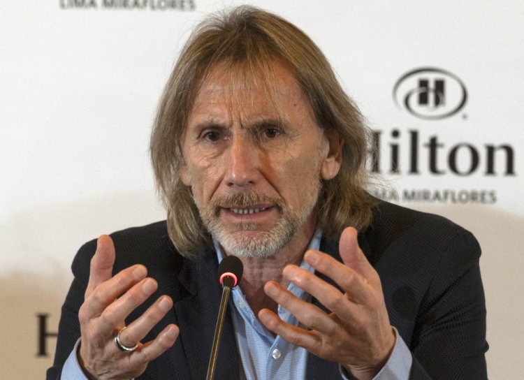 The former coach of the Peruvian national football team, Argentine Ricardo Gareca, offers his final press conference regarding the team, in Lima on July 19, 2022. - The Peruvian Football Federation (FPF) had confirmed on July 16, 2022, that Gareca would not continue directing the Peruvian team after seven years in the post and failing to qualifying for the Qatar 2022 World Cup. (Photo by Cris BOURONCLE / AFP) (Photo by CRIS BOURONCLE/AFP via Getty Images)