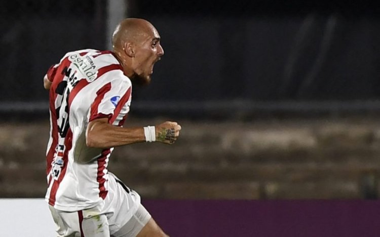 River Plate's Nicolas Sosa celebrates after scoring against Liverpool during the Sudamericana Cup first round second leg all-Uruguayan football match, at the Centenario stadium in Montevideo, on March 16, 2022. (Photo by PABLO PORCIUNCULA / AFP) (Photo by PABLO PORCIUNCULA/AFP via Getty Images)