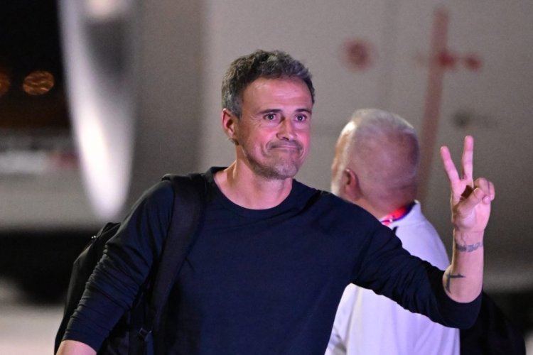 Spain's coach Luis Enrique arrives at the Hamad International Airport in Doha on November 18, 2022, ahead of the Qatar 2022 World Cup football tournament. (Photo by ANDREJ ISAKOVIC / AFP) (Photo by ANDREJ ISAKOVIC/AFP via Getty Images)