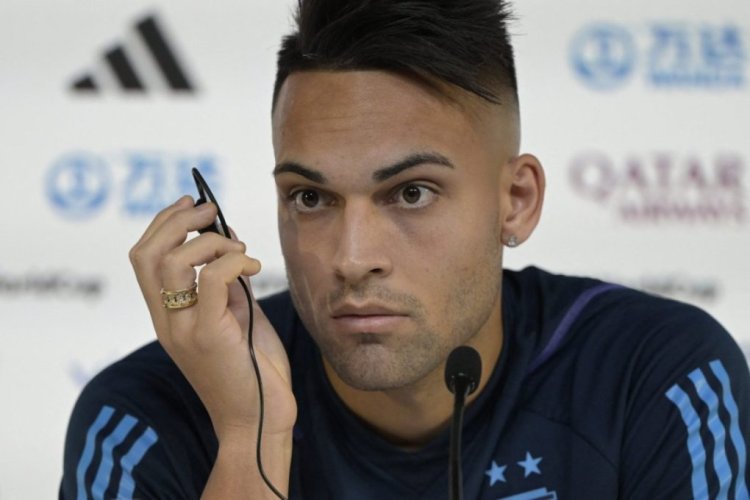 Argentina's forward #22 Lautaro Martinez gives a press conference at the Qatar National Convention Center (QNCC) in Doha on November 25, 2022, on the eve of the Qatar 2022 World Cup football match between Argentina and Mexico. (Photo by JUAN MABROMATA / AFP) (Photo by JUAN MABROMATA/AFP via Getty Images)