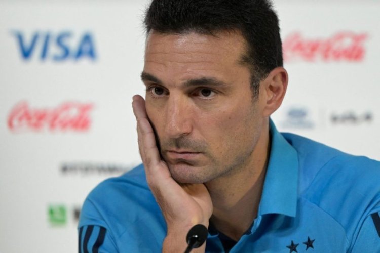 Argentina's coach Lionel Scaloni gives a press conference at the Qatar National Convention Center (QNCC) in Doha on November 29, 2022, on the eve of the Qatar 2022 World Cup football match between Poland and Argentina. (Photo by JUAN MABROMATA / AFP) (Photo by JUAN MABROMATA/AFP via Getty Images)
