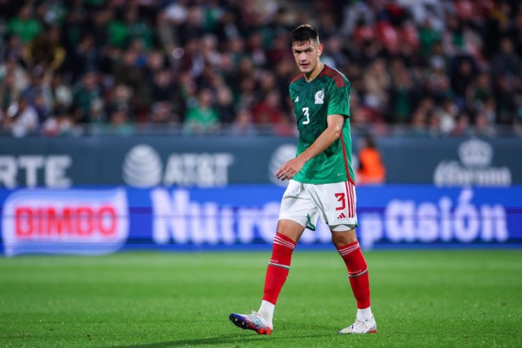 GIRONA, SPAIN - NOVEMBER 16: Cesar Montes of Mexico looks on during the friendly match between Mexico and Sweden at Montilivi Stadium on November 16, 2022 in Girona, Spain. (Photo by Eric Alonso/Getty Images)