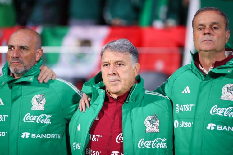 GIRONA, SPAIN - NOVEMBER 16: Tata Martino, Head coach of Mexico looks on prior to the friendly match between Mexico and Sweden at Montilivi Stadium on November 16, 2022 in Girona, Spain. (Photo by Eric Alonso/Getty Images)
