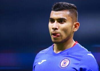 MEXICO CITY, MEXICO - MARCH 13: Orbelin Pineda #31 of Cruz Azul gestures during the 11th round match between Cruz Azul and Monterrey as part of the Torneo Guard1anes 2021 Liga MX  at Azteca Stadium on March 13, 2021 in Mexico City, Mexico. (Photo by Hector Vivas/Getty Images)