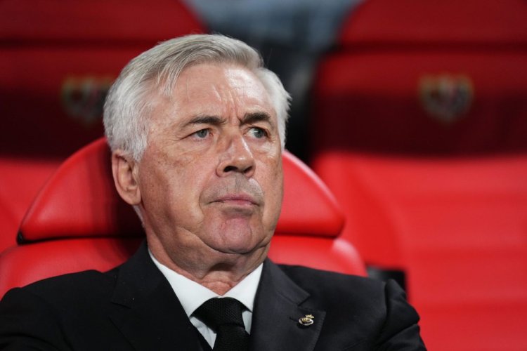 MADRID, SPAIN - NOVEMBER 07: Carlo Ancelotti, Head Coach of Real Madrid CF looks on prior to the LaLiga Santander match between Rayo Vallecano and Real Madrid CF at Campo de Futbol de Vallecas on November 07, 2022 in Madrid, Spain. (Photo by Angel Martinez/Getty Images)