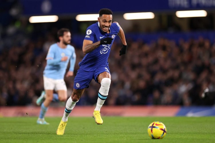 LONDON, ENGLAND - JANUARY 05: Pierre-Emerick Aubameyang of Chelsea chases the loose ball during the Premier League match between Chelsea FC and Manchester City at Stamford Bridge on January 05, 2023 in London, England. (Photo by Ryan Pierse/Getty Images)